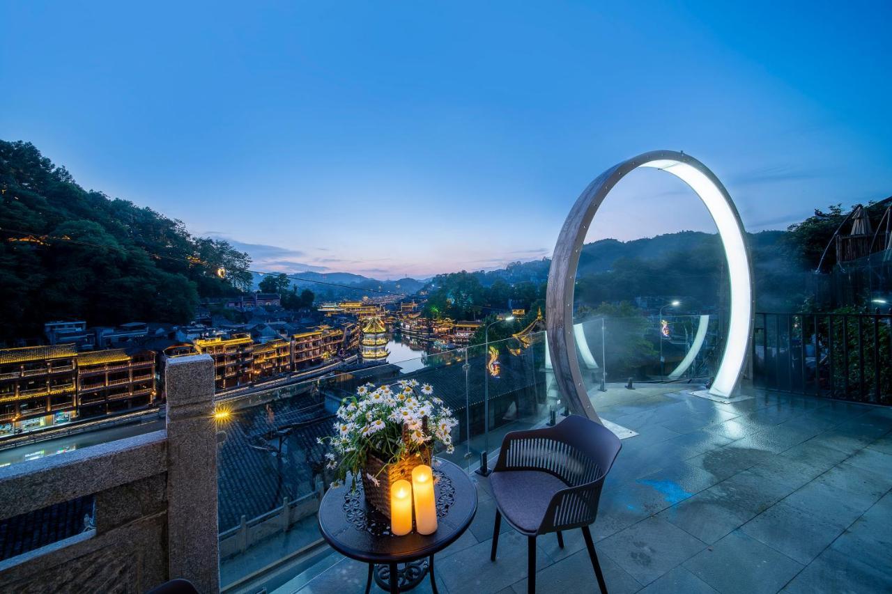Phoenix Best River View B&B 鳳凰県 エクステリア 写真