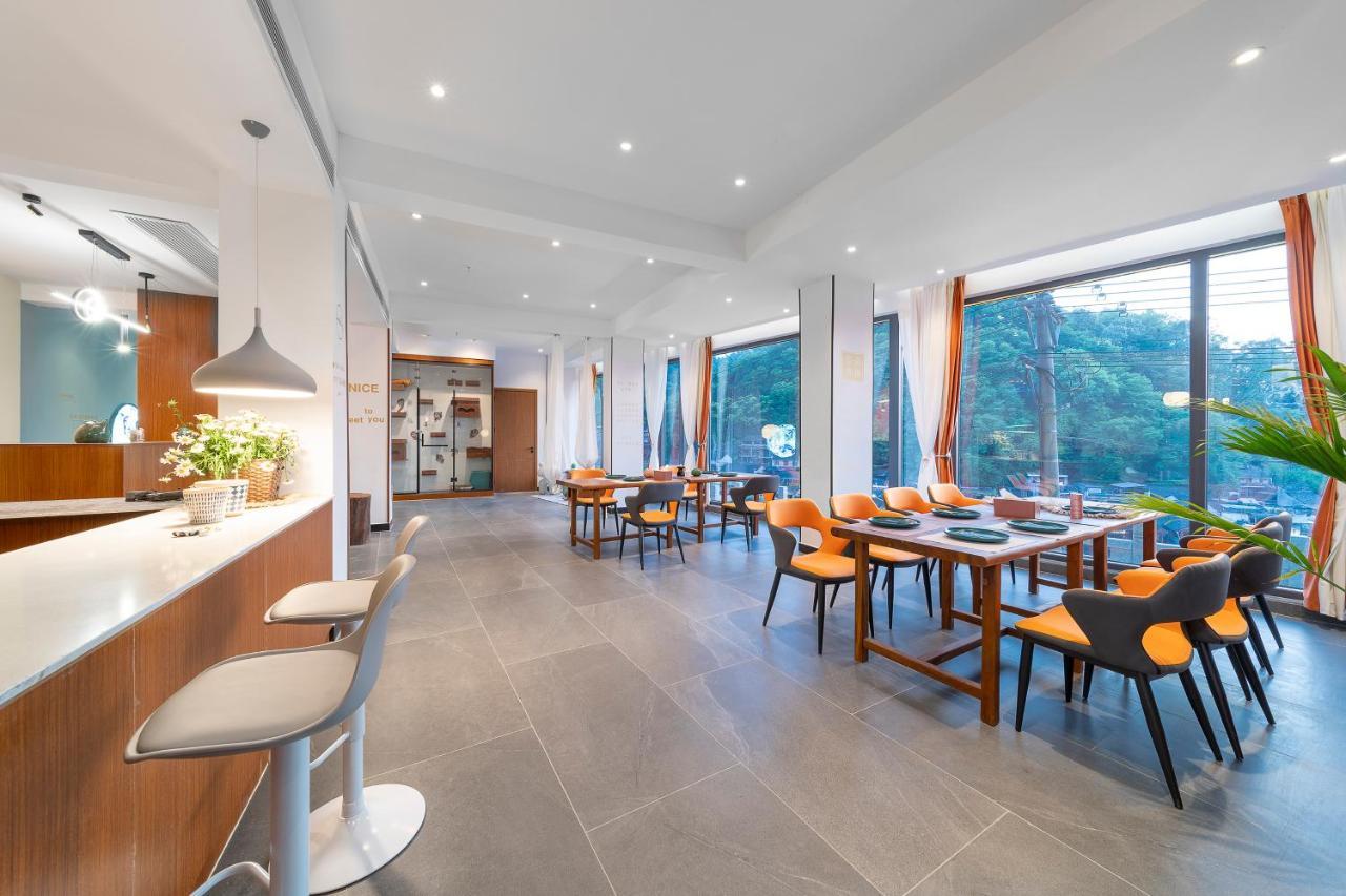Phoenix Best River View B&B 鳳凰県 エクステリア 写真
