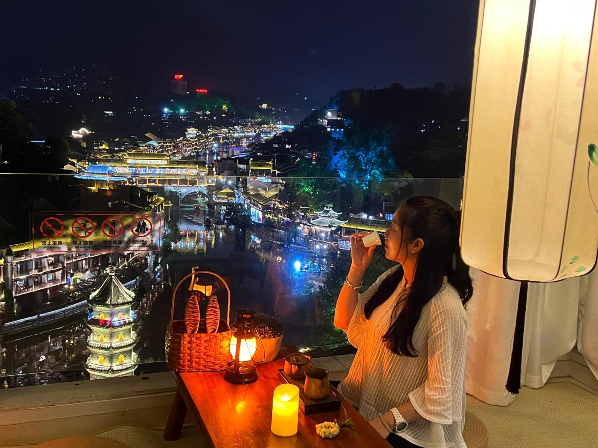 Phoenix Best River View B&B 鳳凰県 エクステリア 写真