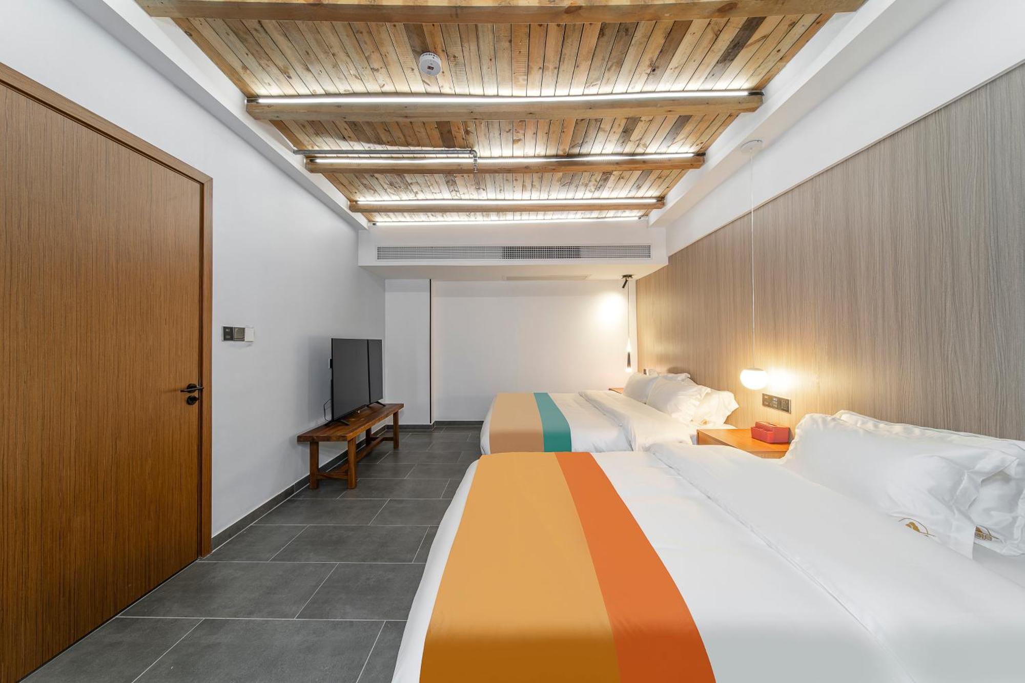 Phoenix Best River View B&B 鳳凰県 エクステリア 写真